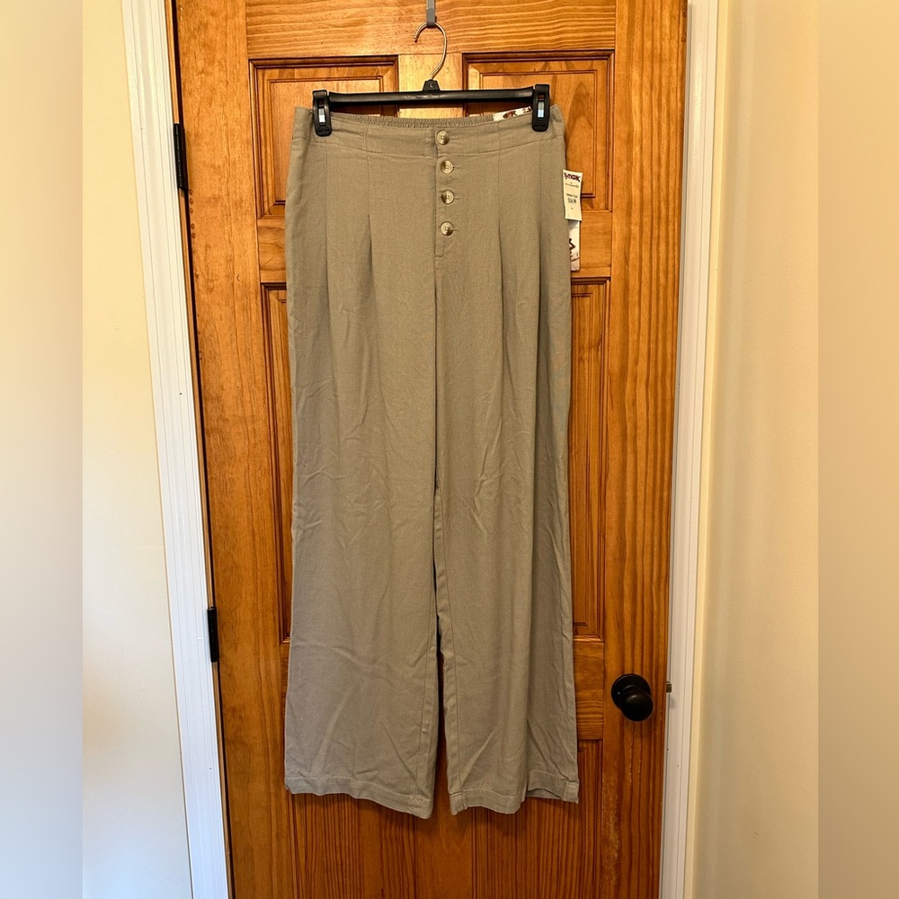 Women’s Size Large Tan Wide Leg Pants